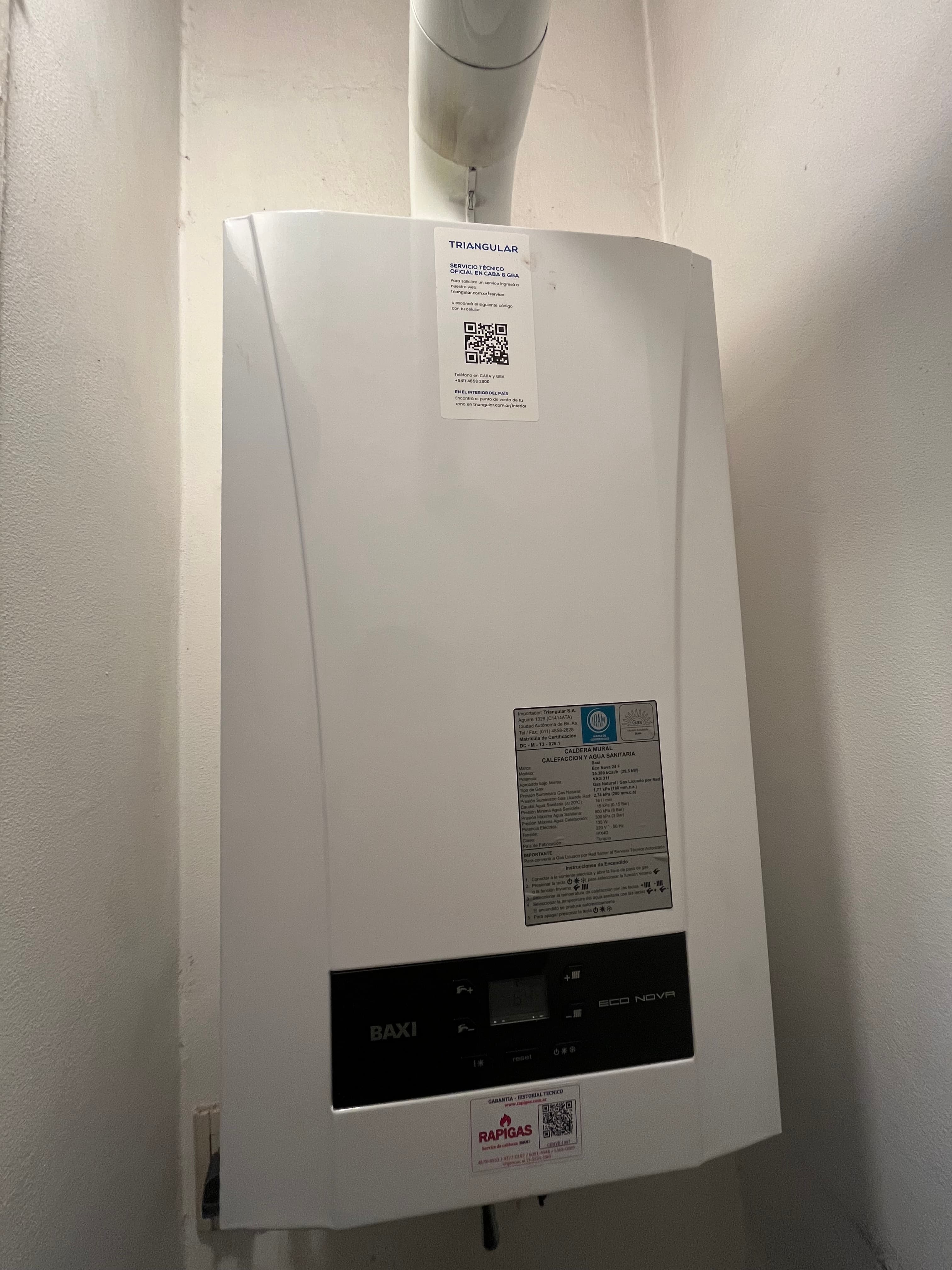 Instalación profesional caldera BAXI Eco Nova por RAPIGAS